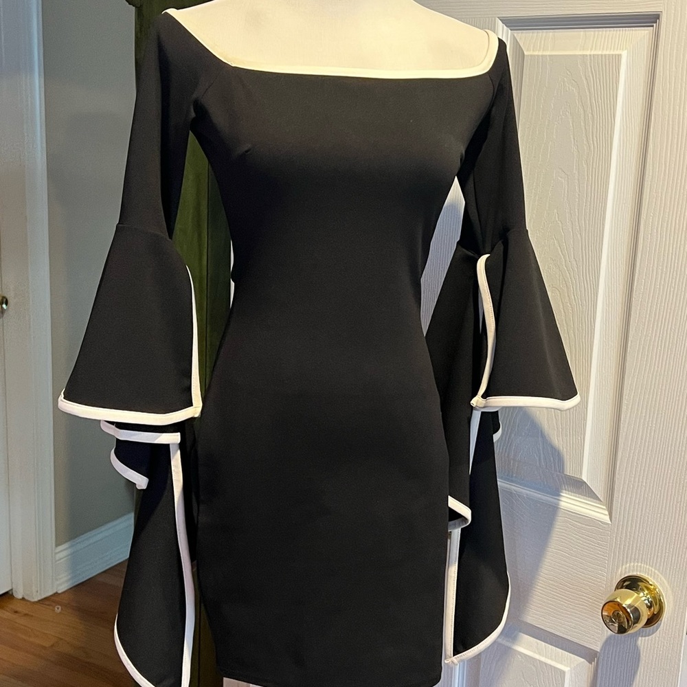 Valentine black body-con dress with large bell sleeve